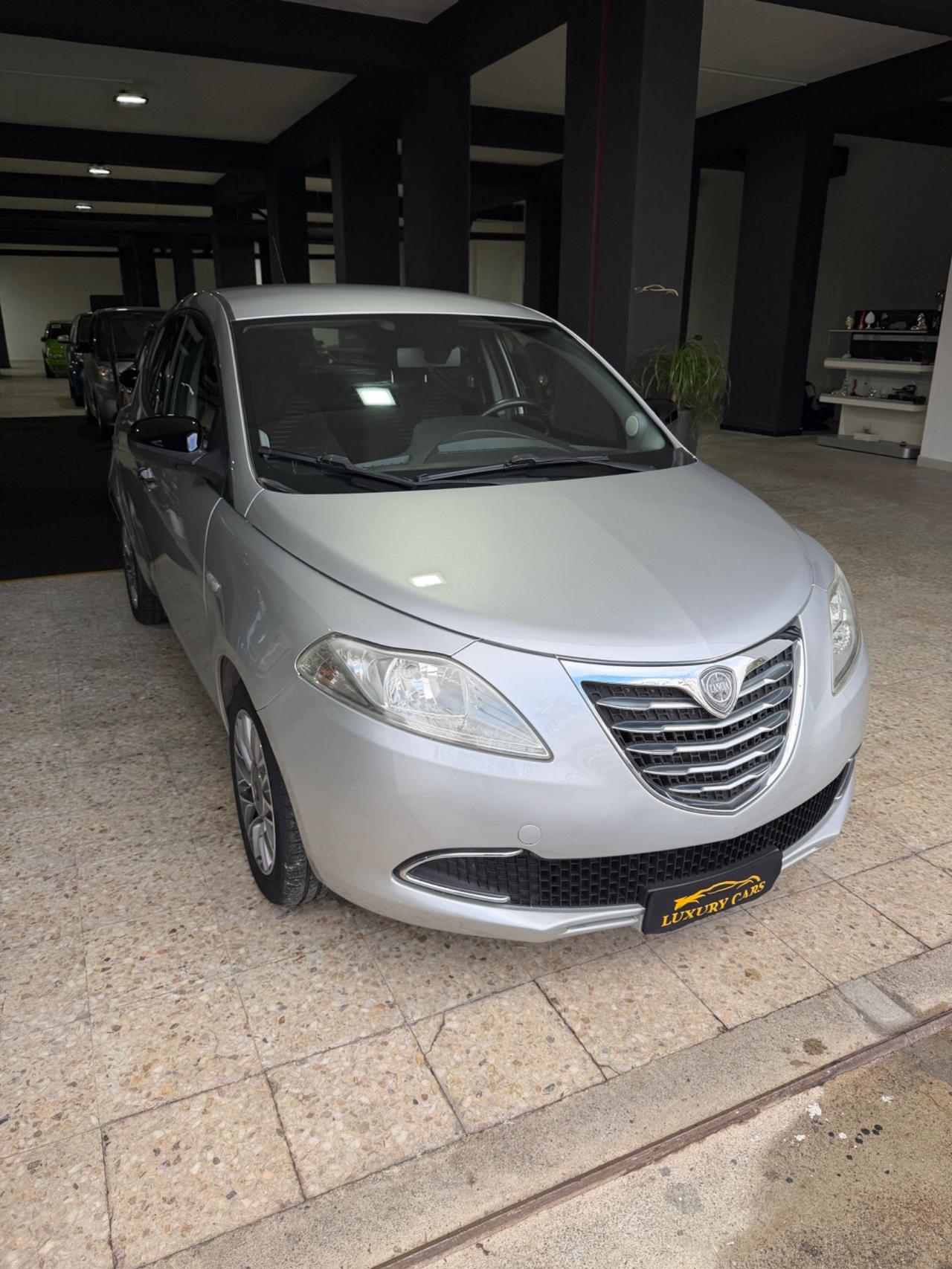 Lancia Ypsilon 1.2 69 CV 100 mila KM