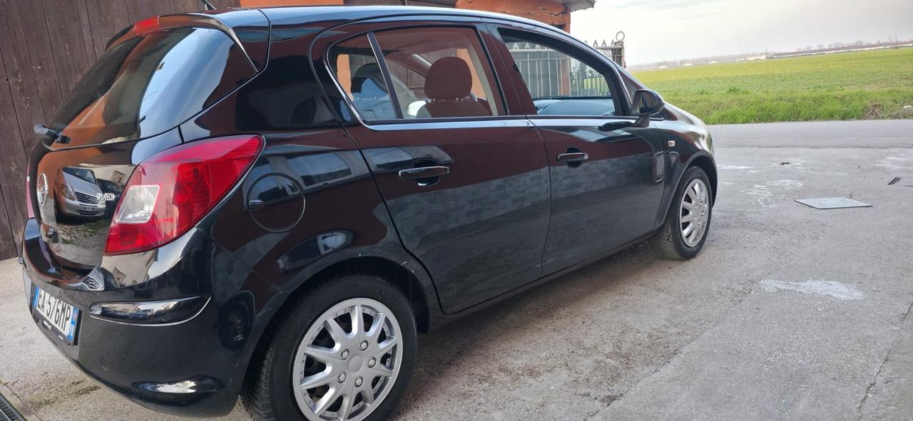 Opel Corsa 1.2 80CV 5 porte GPL-TECH Club neopatentati