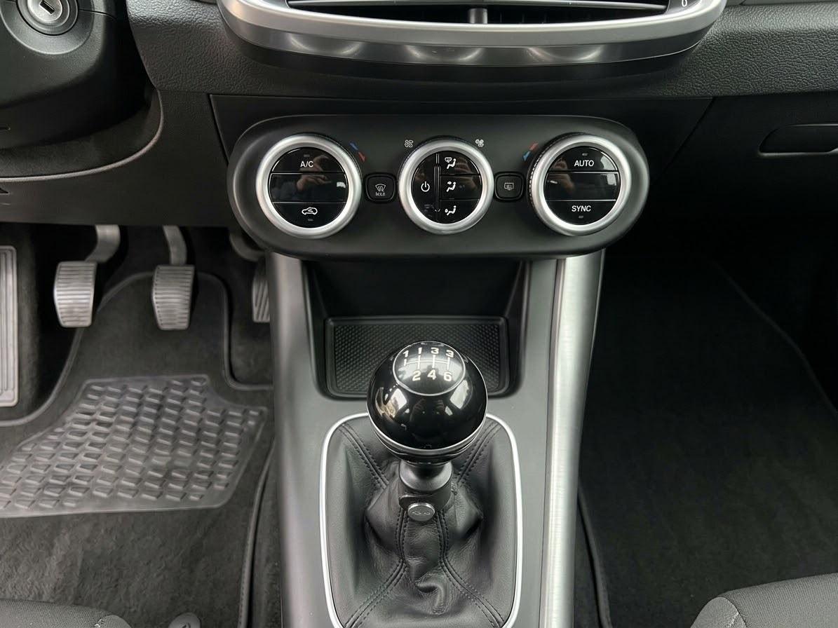 Fiat 500X 1.6 MultiJet 120 CV Lounge pelle navi sensori