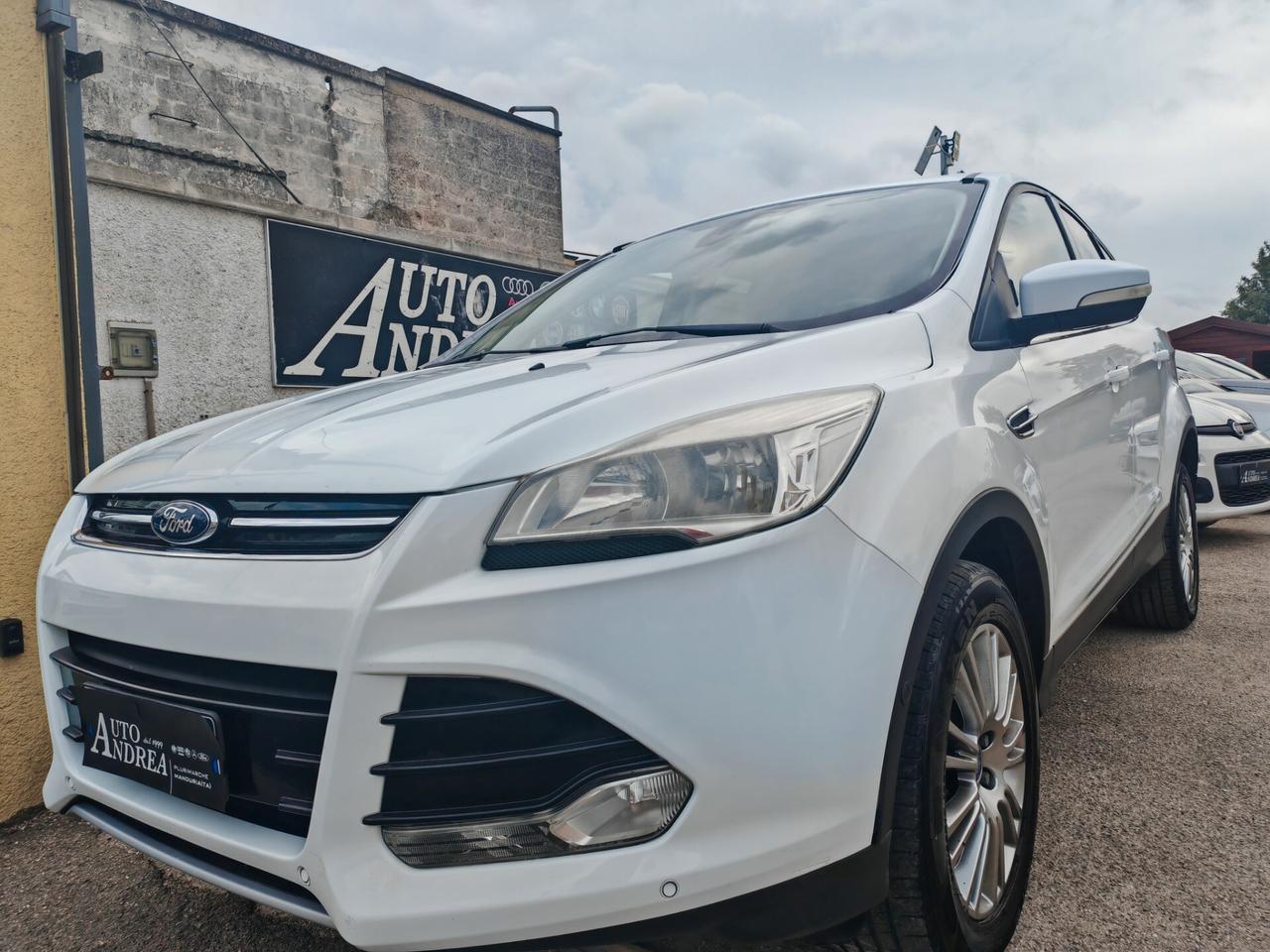 Ford Kuga 2.0 TDCI tetto navig cam pelle 2013