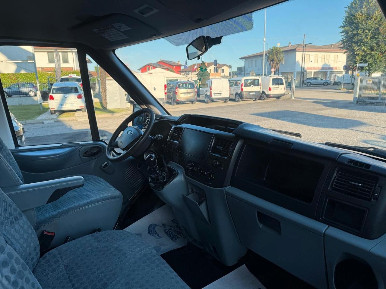 FORD TRANSIT RIBALTABILE TRILATERALE , 155CV EURO 5 (MOTORE NUOVO )