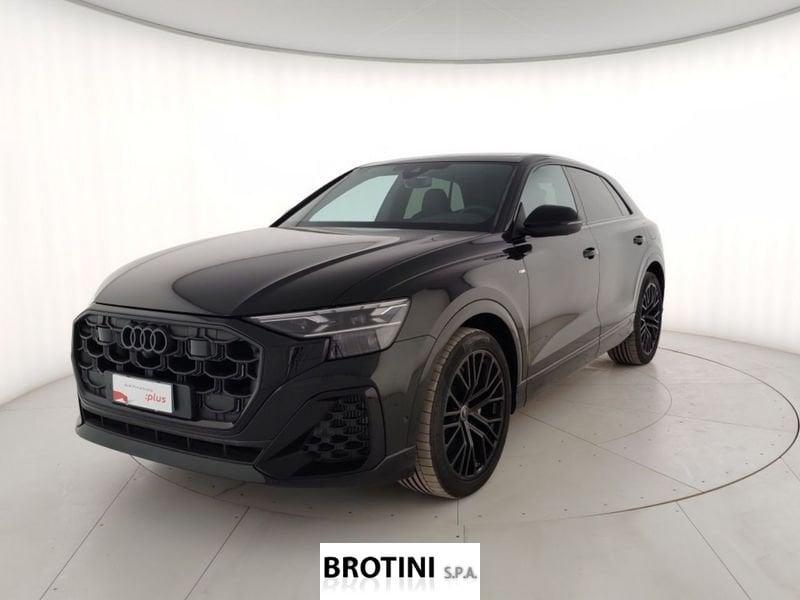 Audi Q8 TFSI e 290kW quattro tip. S Line Ed.