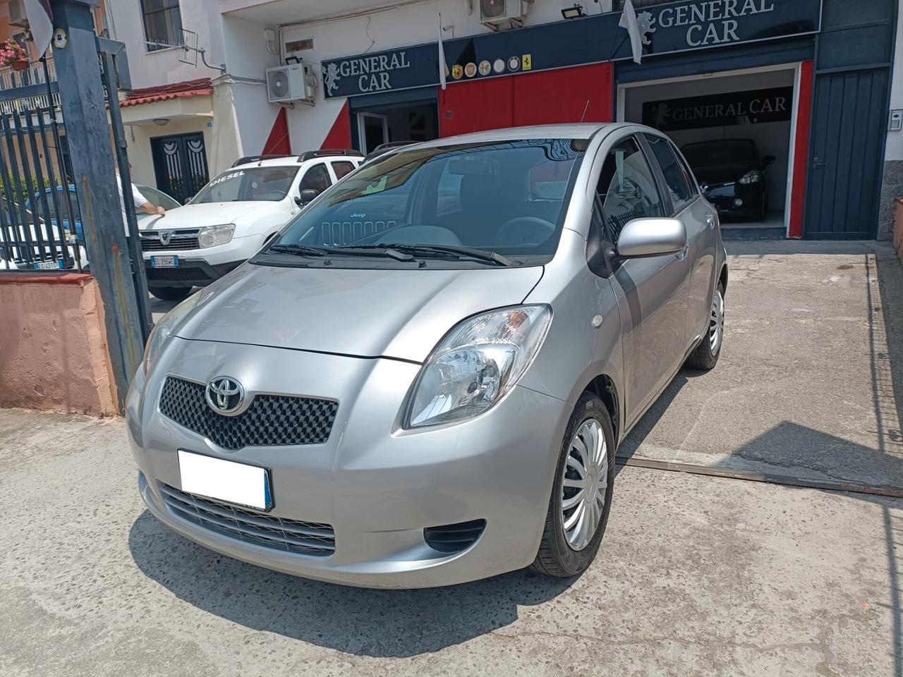 Toyota Yaris 1.4 D-4D 5 porte M-MT Sol Automatica