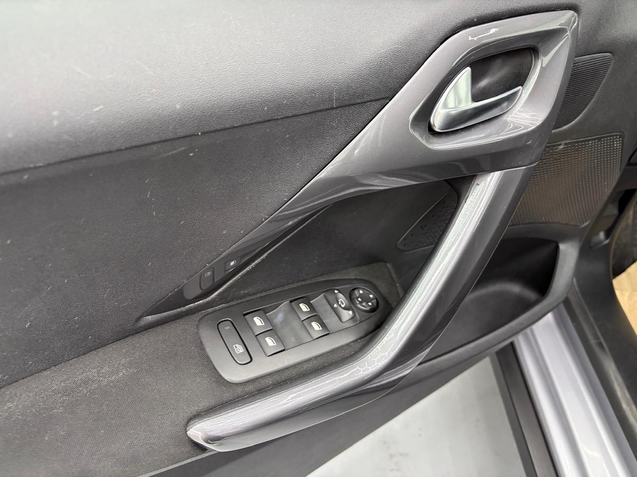 Peugeot 2008 PureTech 82 S&S Active