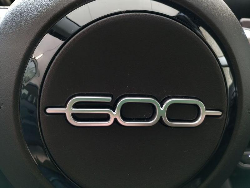 FIAT 600 600 Hybrid 100 CV DCT MHEV