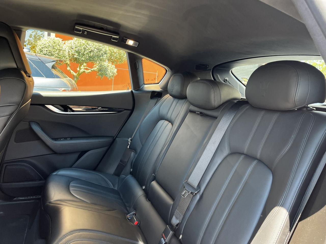 Maserati Levante 3.0 V6 Benzina 350CV Gransport