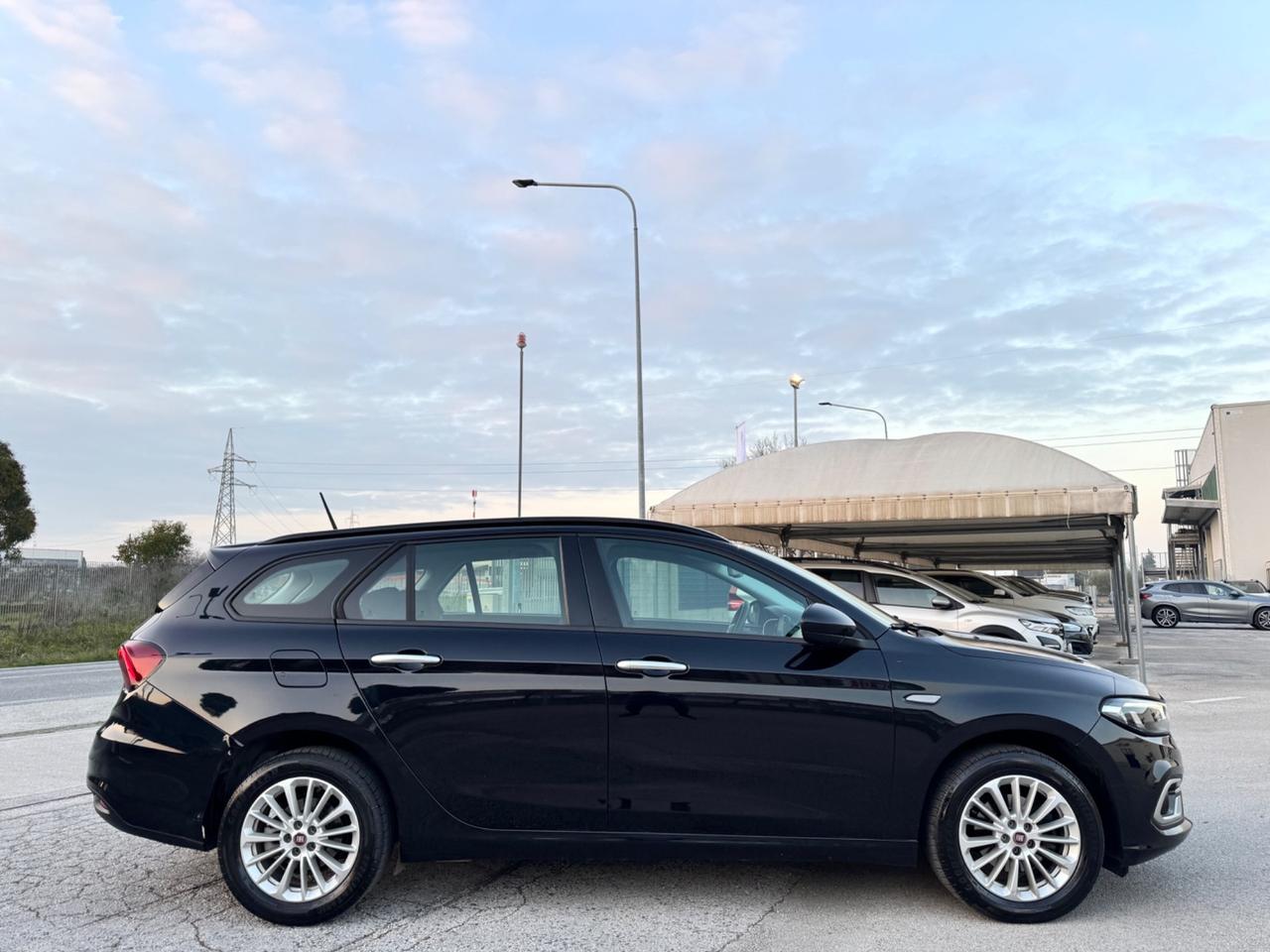 FIAT TIPO 1.6 Mjt 130Cv S.W. - Led Navi