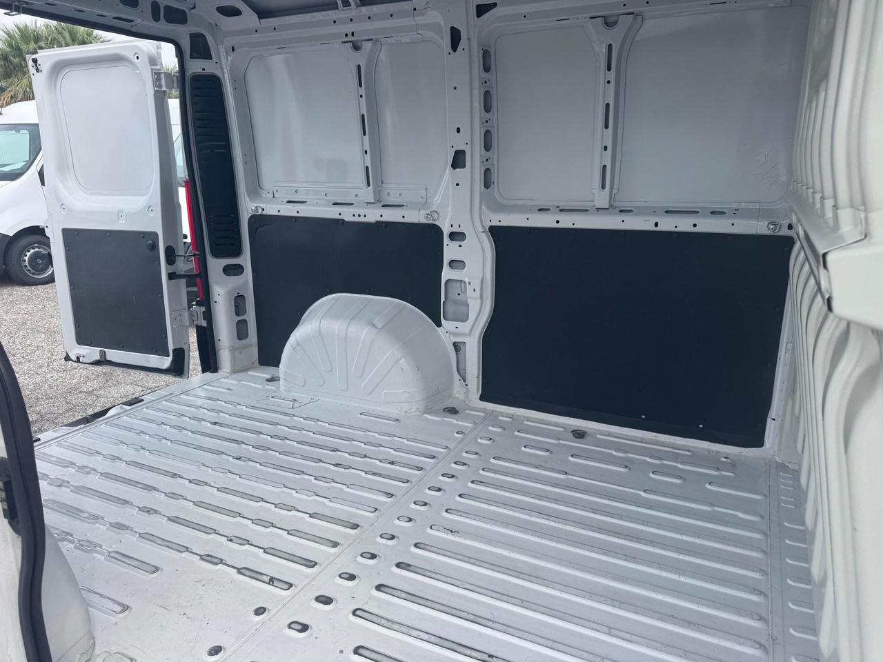 PEUGEOT Boxer 330 2.2 bluehdi 140cv S&S L1H1 Affaire