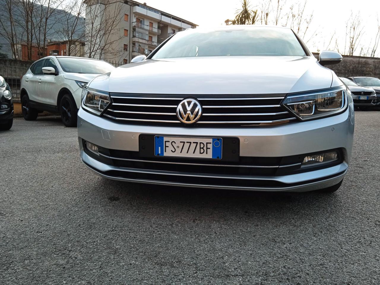 Volkswagen Passat Variant 1.6 TDI SCR DSG Business BMT