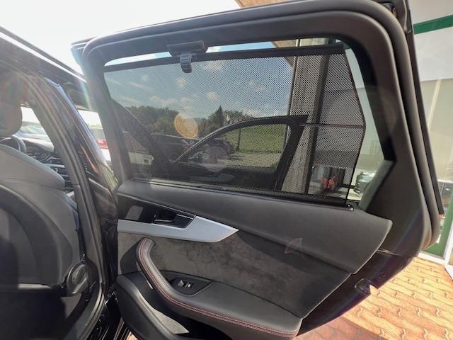 Audi A4 Avant 40 tdi 204cv s-tronic, S-line, 19”, Matrix