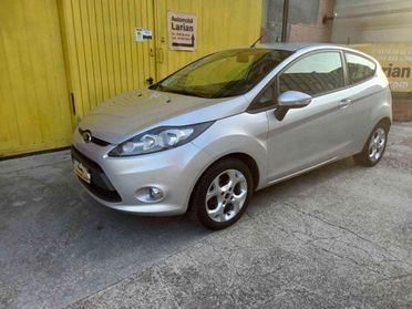 FORD Fiesta 1.2 16V 82CV 3p. Titanium ok neopatentati