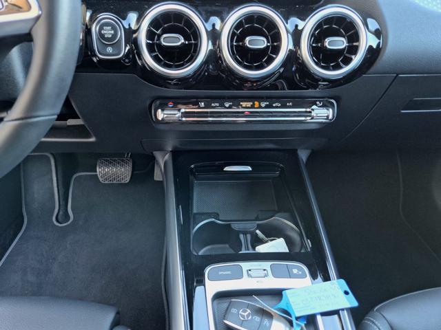 MERCEDES-BENZ GLA 180 Automatic Progressive Advanced
