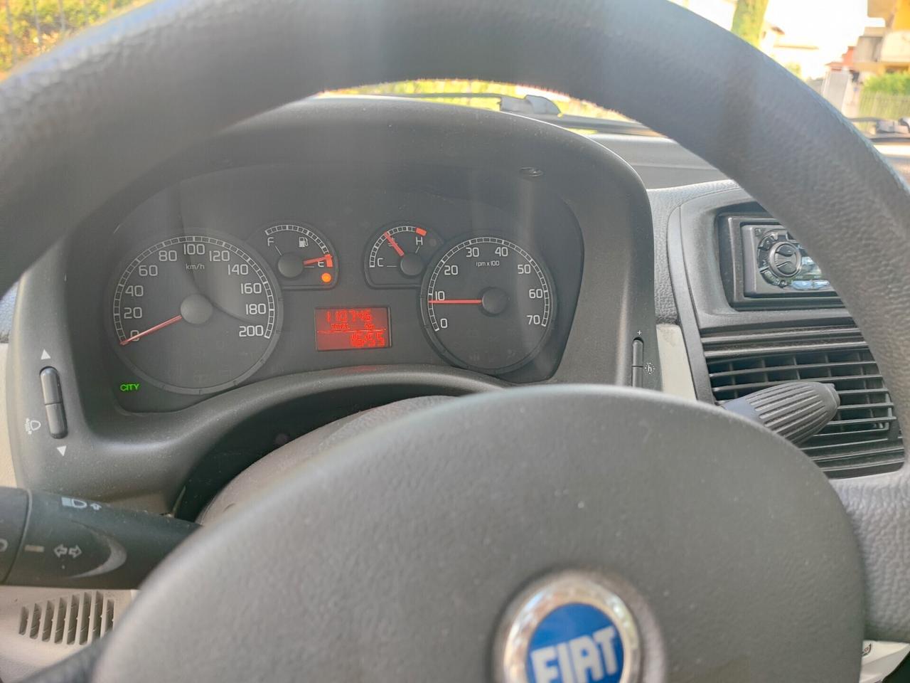 Fiat Punto 1.2 3 porte neopatentati 110 Milà