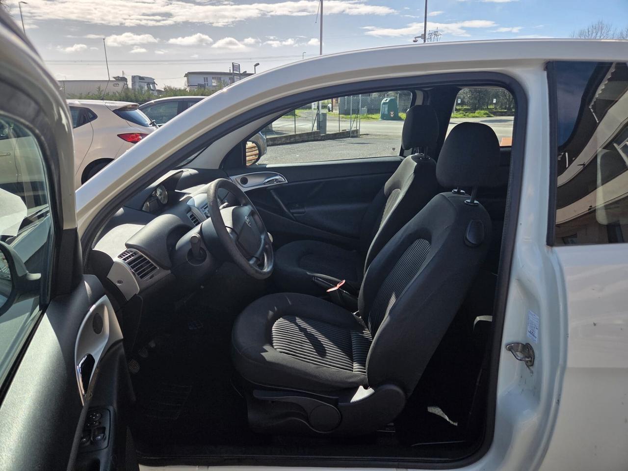 Lancia Ypsilon 1.2 Oro