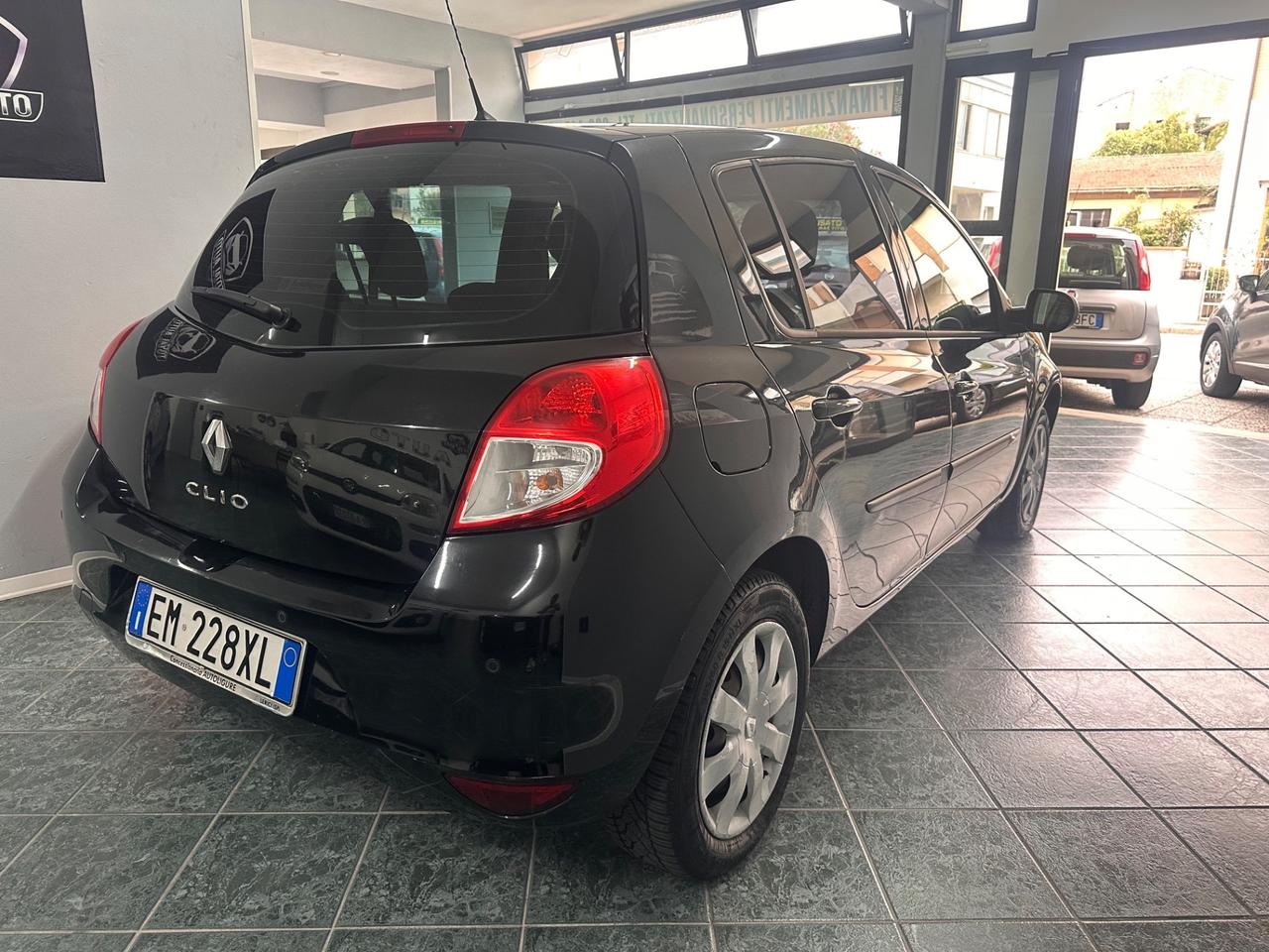 Renault Clio 1.2 16V 5 porte GPL Dynamique