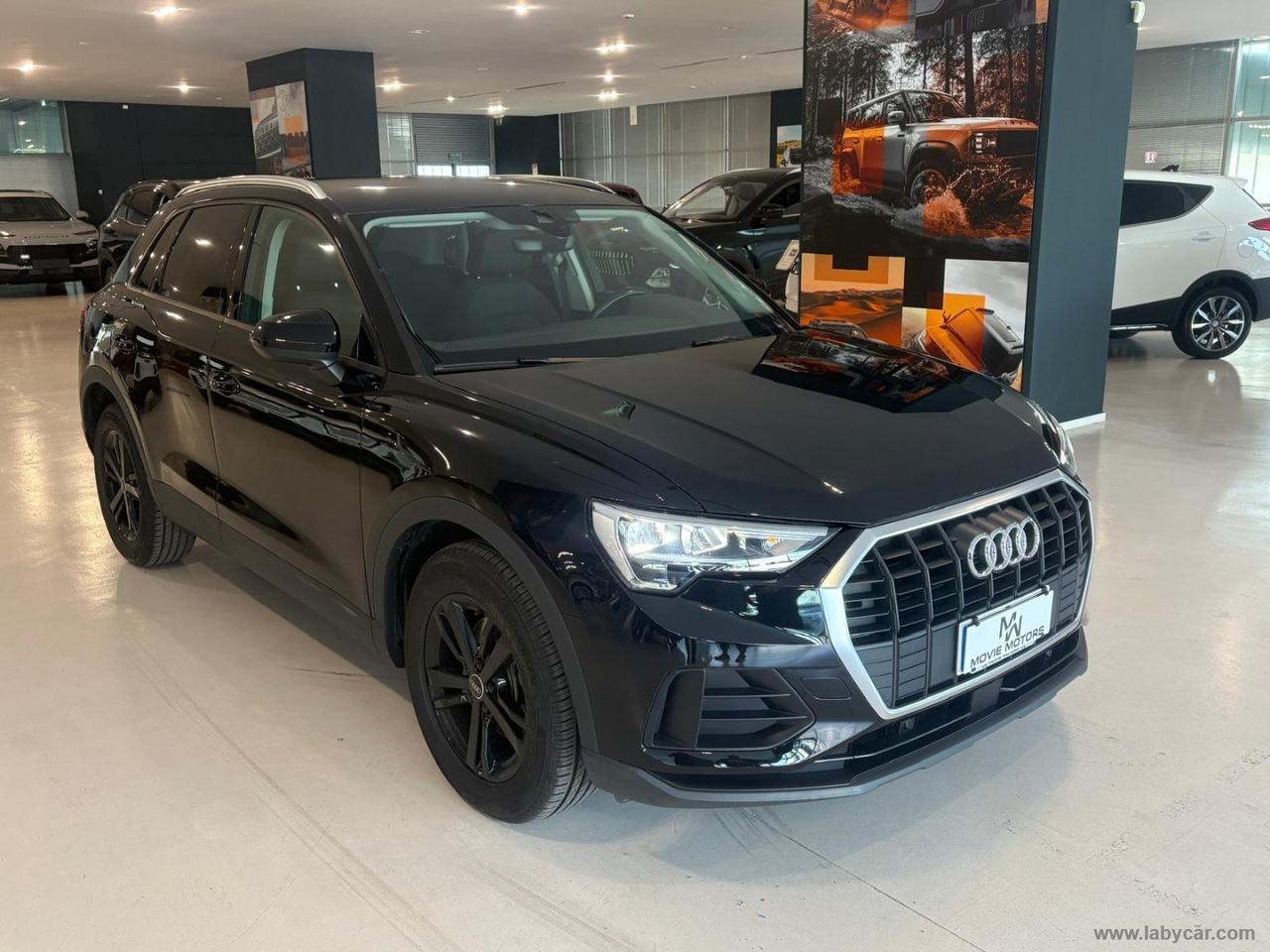 AUDI Q3 35 TDI S tronic Business Advanced