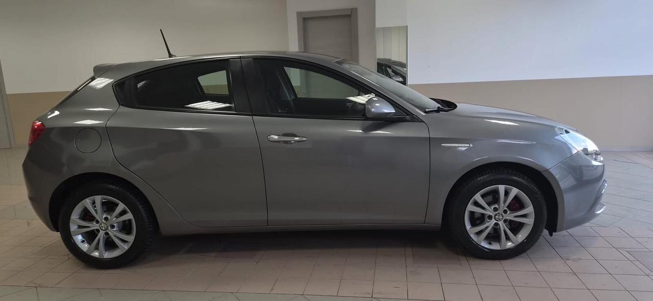 Alfa Romeo Giulietta 1.6 JTDm-2 105 CV Exclusive