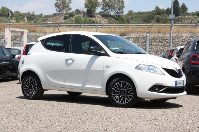 LANCIA Ypsilon 1.0 FireFly 5 porte S&S Hybrid Ecochic Gold