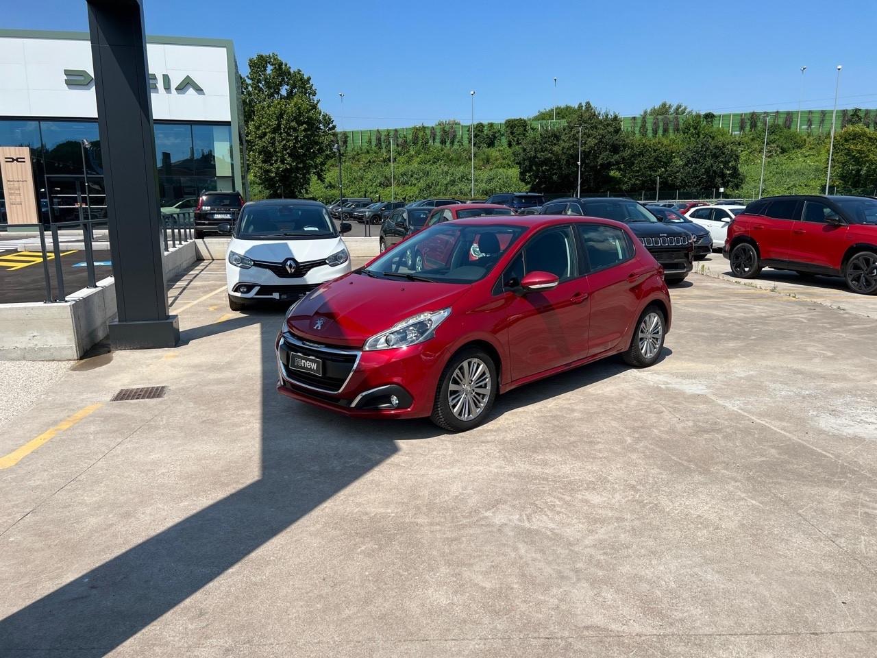 Peugeot 208 PureTech 82 5 porte Allure