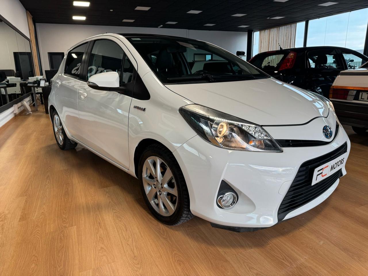 Toyota Yaris 1.5 Hybrid 5 porte Lounge