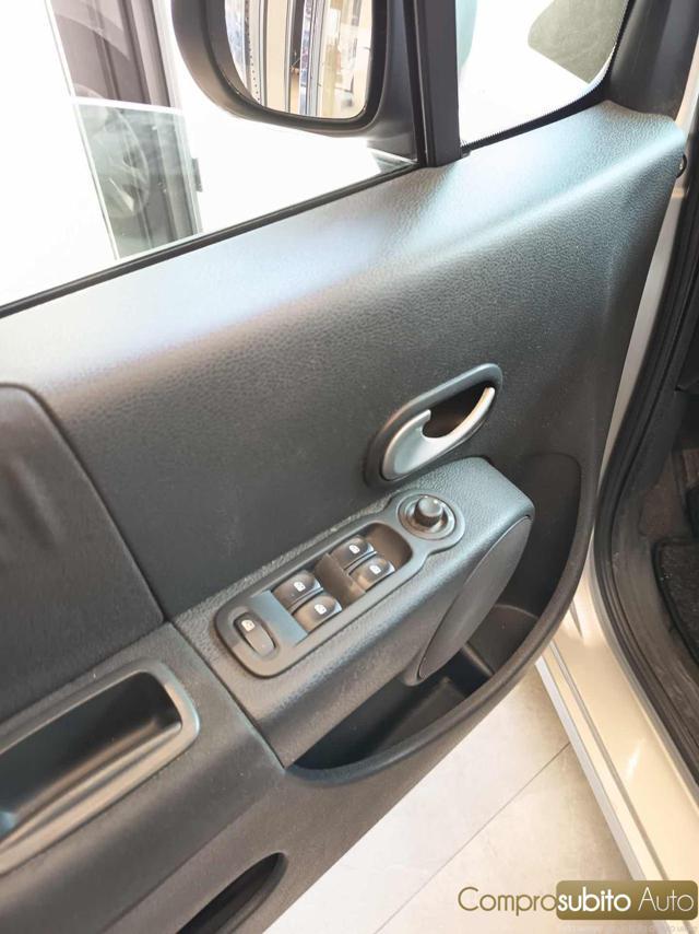 RENAULT Modus 1.2 16V Grazia