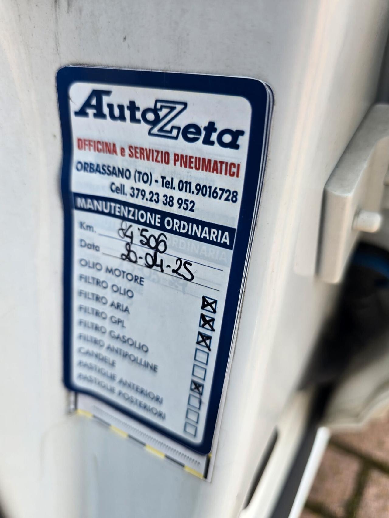 Opel Corsa 1.4 90CV GPL CASAMADRE , PERFETTA NEOPATENTATI