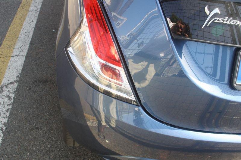 Lancia Ypsilon 1.0 FireFly 5 porte S&S Hybrid Platino