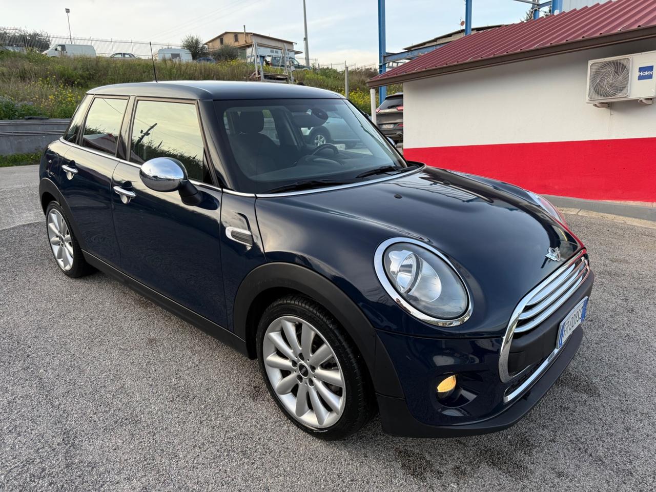 Mini Mini 1.5 Cooper D Business 5 porte