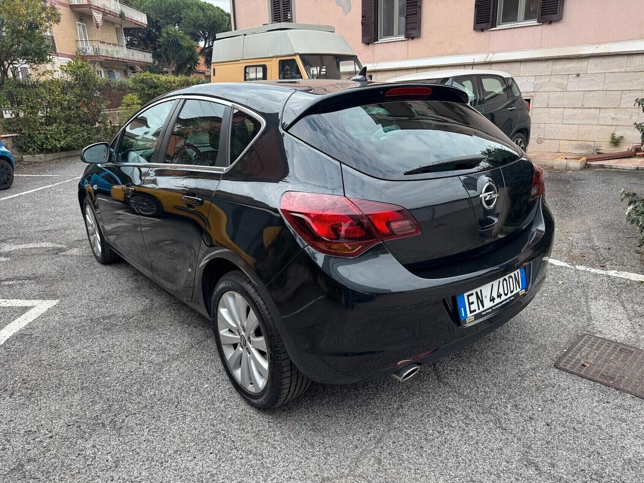Opel Astra 1.4 140CV GPL unico proprietario