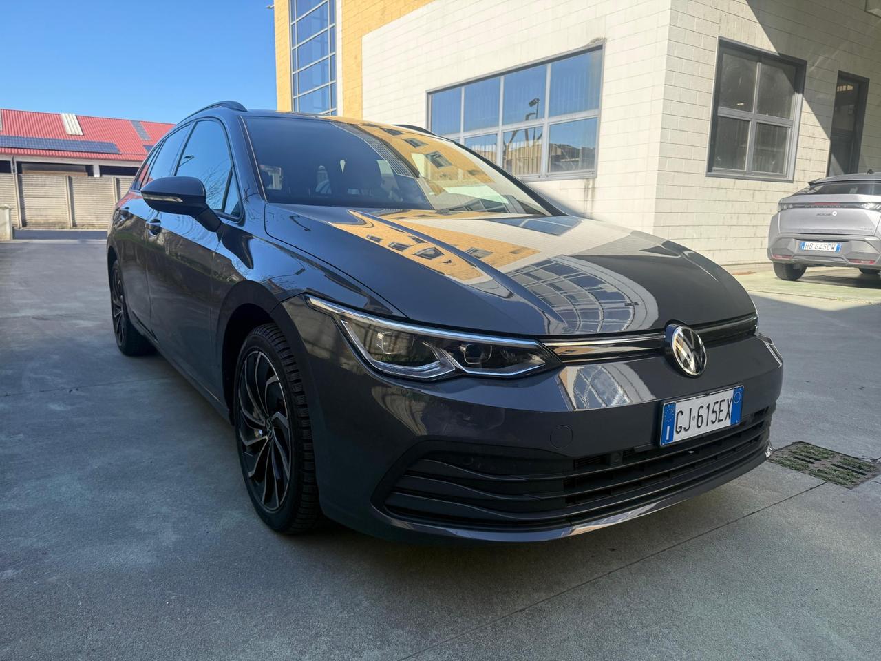 Volkswagen Golf Variant 1.0 eTSI EVO DSG Life