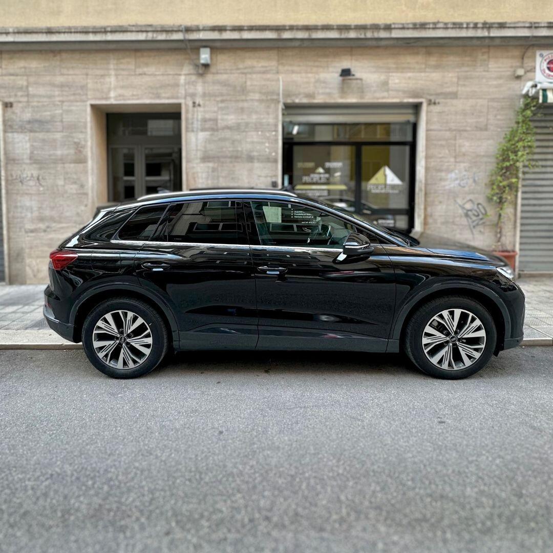 Audi Q4 40 e-tron S line edition 2022