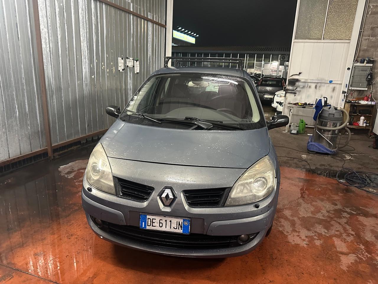 Renault Scenic Scénic 2.0 16V Luxe GPL