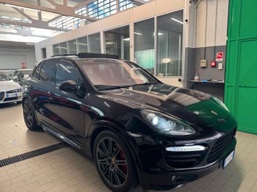 4.8 V8 GTS VERA tiptronic STUPENDA