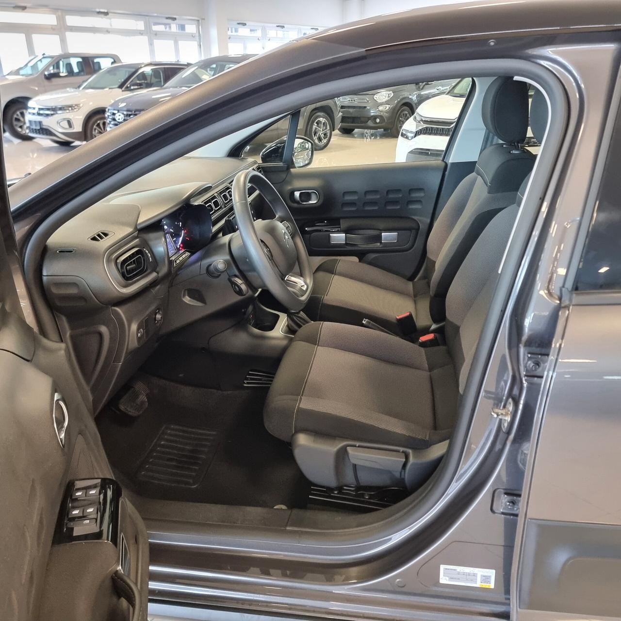 CITROEN C3 SHINE 1.2 BZ 110cv EAT6 Cambio automatico