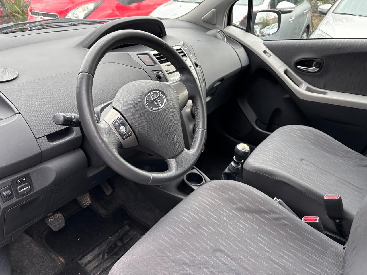 Toyota Yaris 1.4 D-4D 5 porte Sol OK Neopatentati