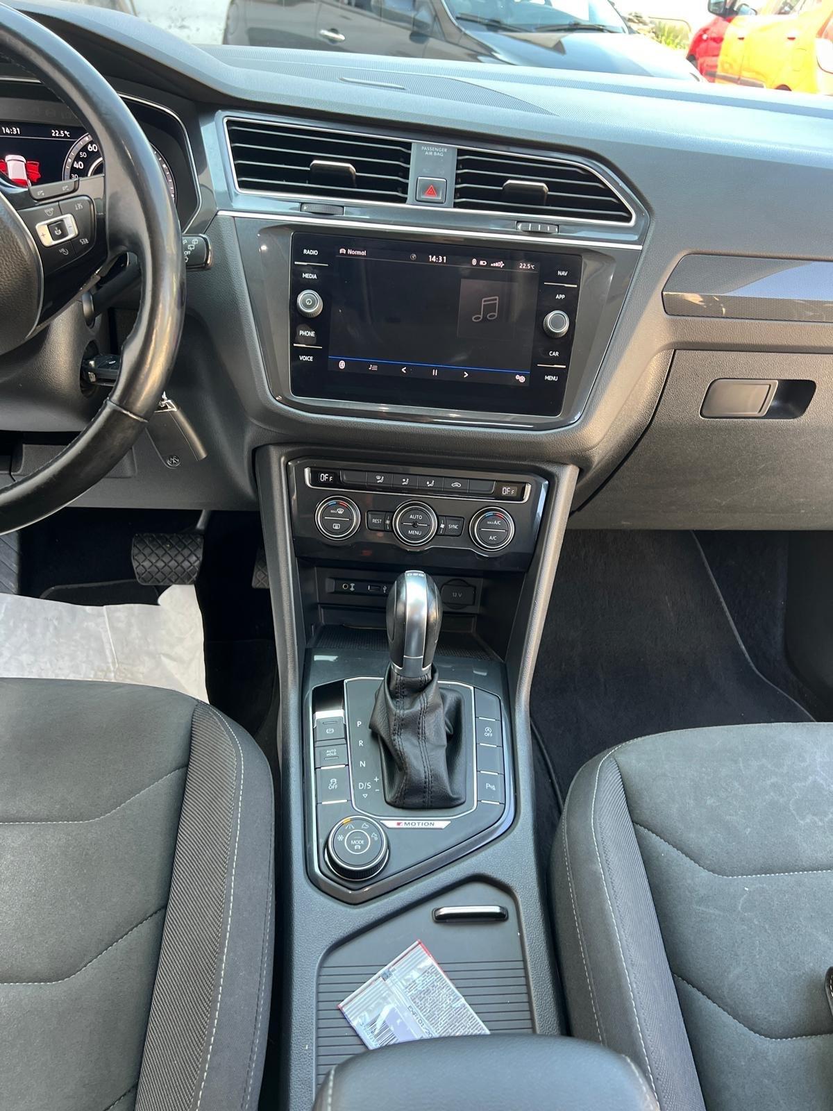 Volkswagen Tiguan 2.0 TDI SCR DSG 4MOTION Business BMT