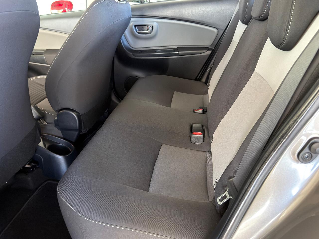 TOYOTA Yaris Active 5p - 1.0 Benz. 70cv E6