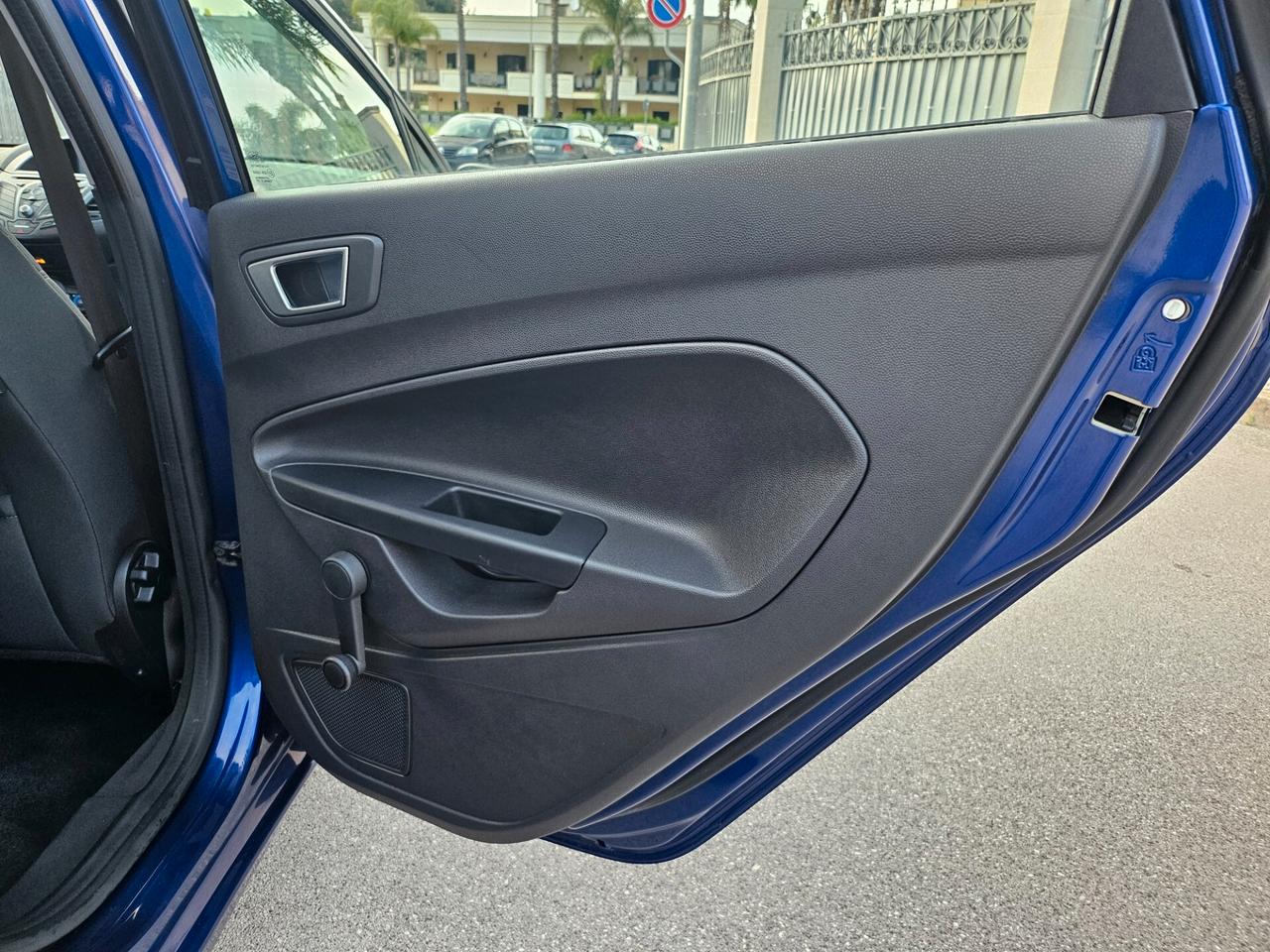 Ford Fiesta 1.5 TDCi 75CV 5 porte Business