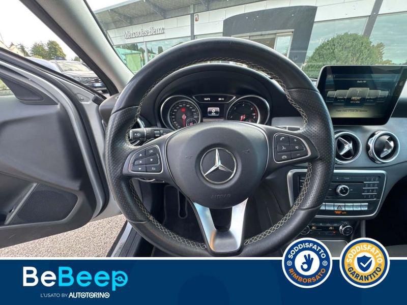 Mercedes-Benz GLA 200 D SPORT 4MATIC AUTO