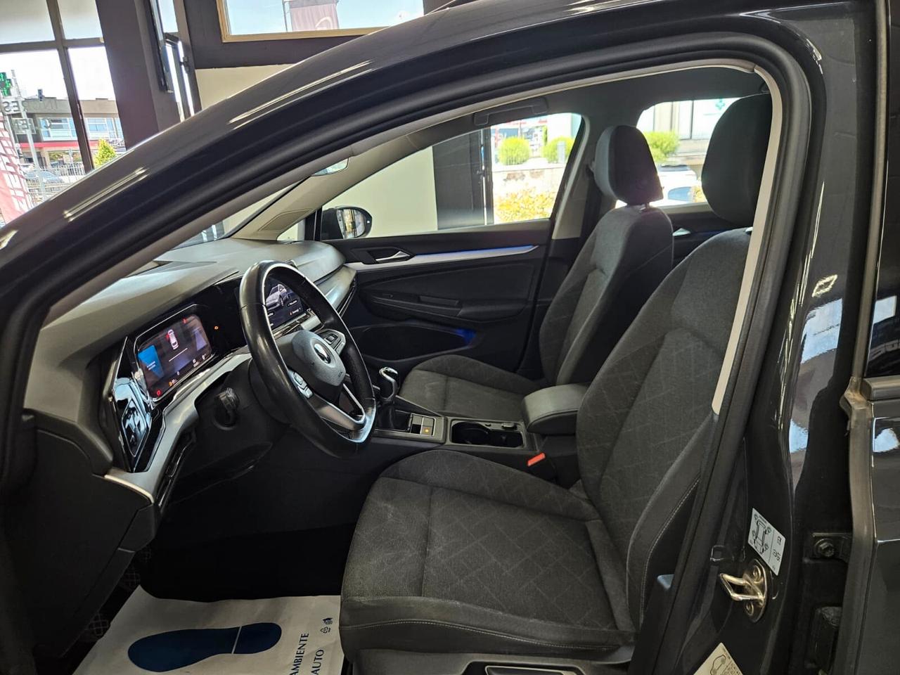 Volkswagen Golf Variant 2.0 TDI SCR Life - NEOPATENTATI