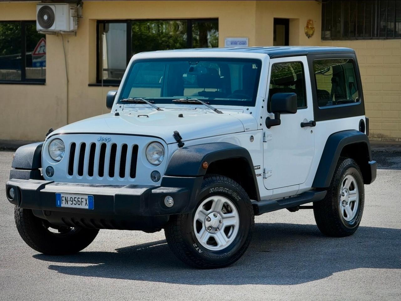 Jeep Wrangler 2.8 CRD DPF Sahara Auto