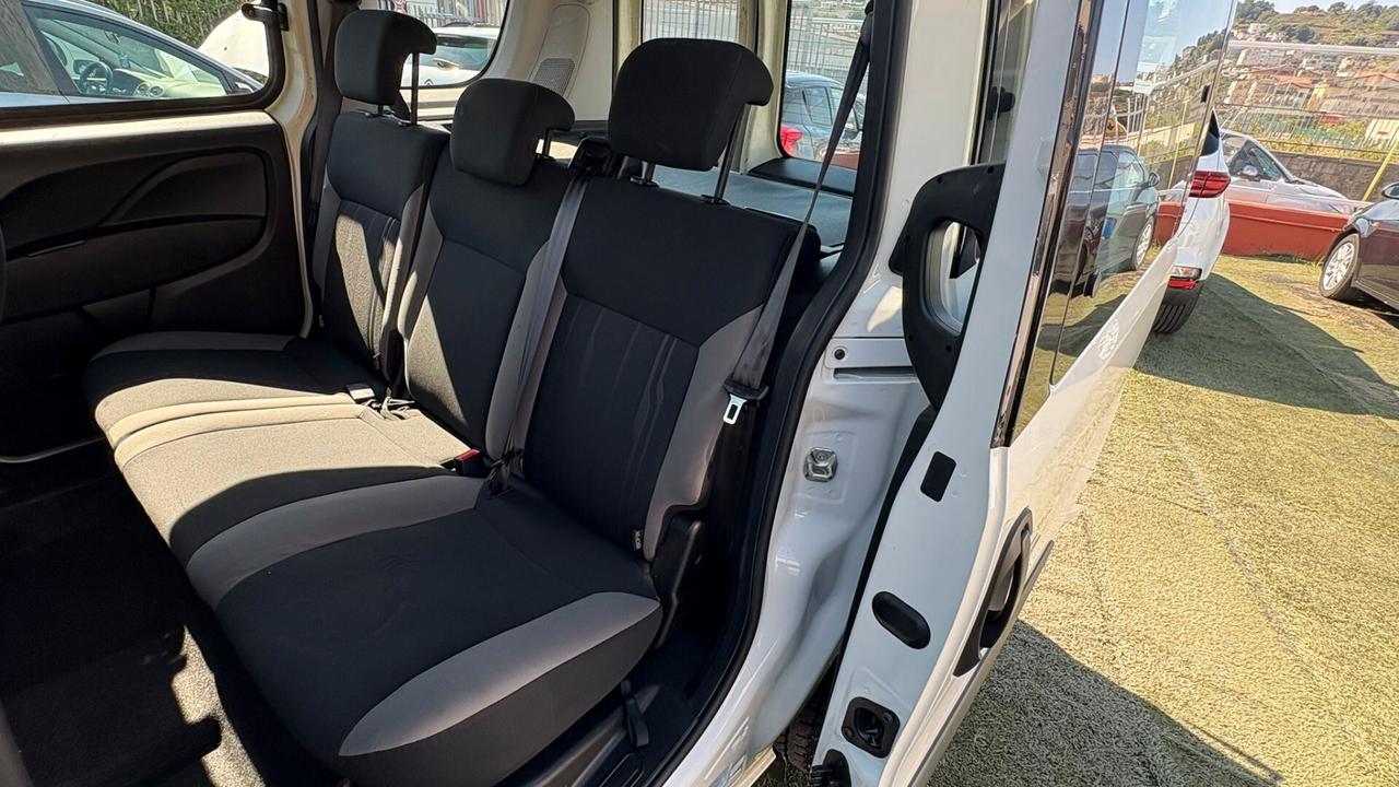 Fiat Doblo 1.6 MULTIJET 263 | DIESEL 46346020 CC 1598 CV 120 KW 88 VAN,