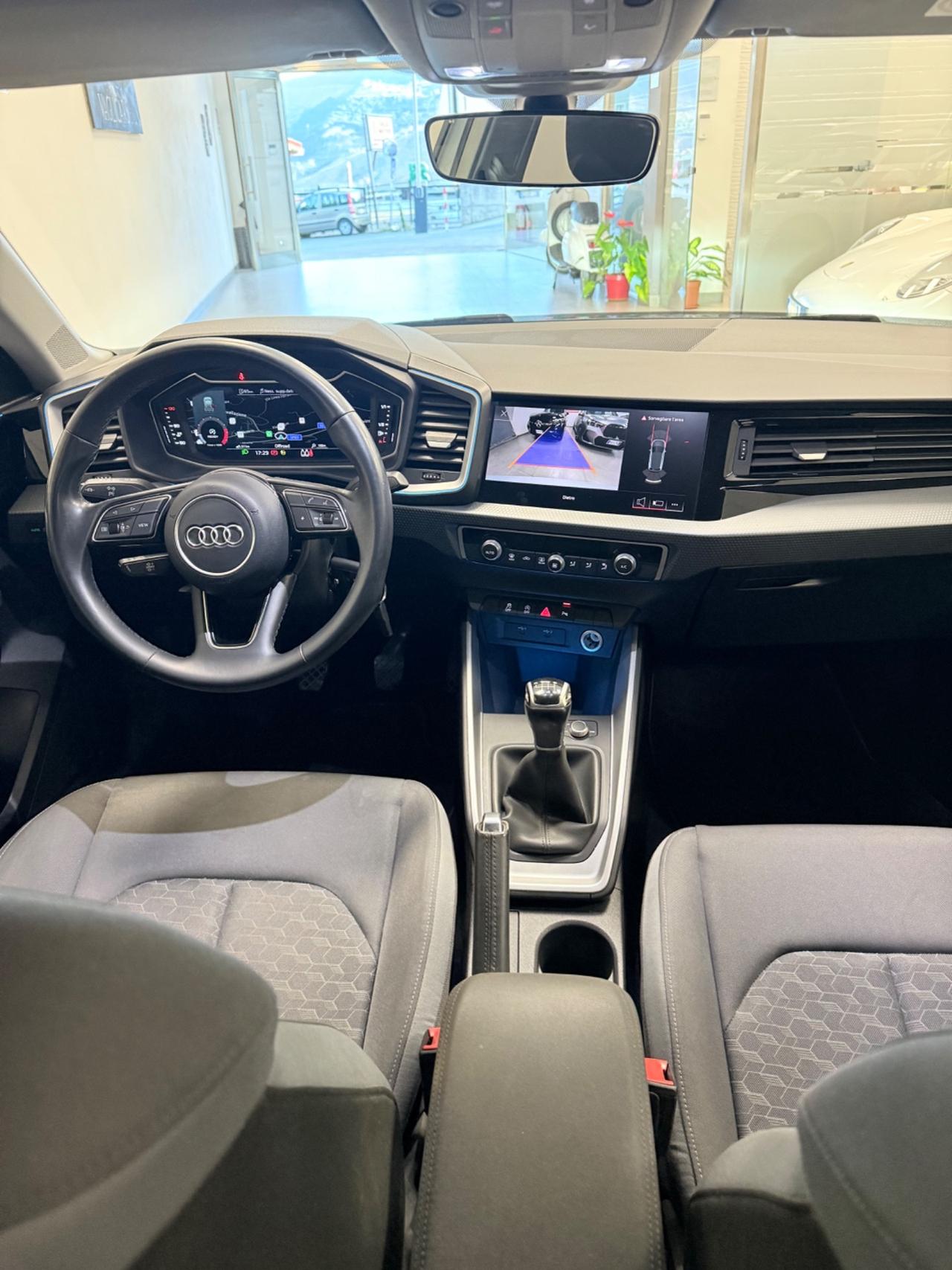 Audi A1 allstreet 35 TFSI Identity Contrast