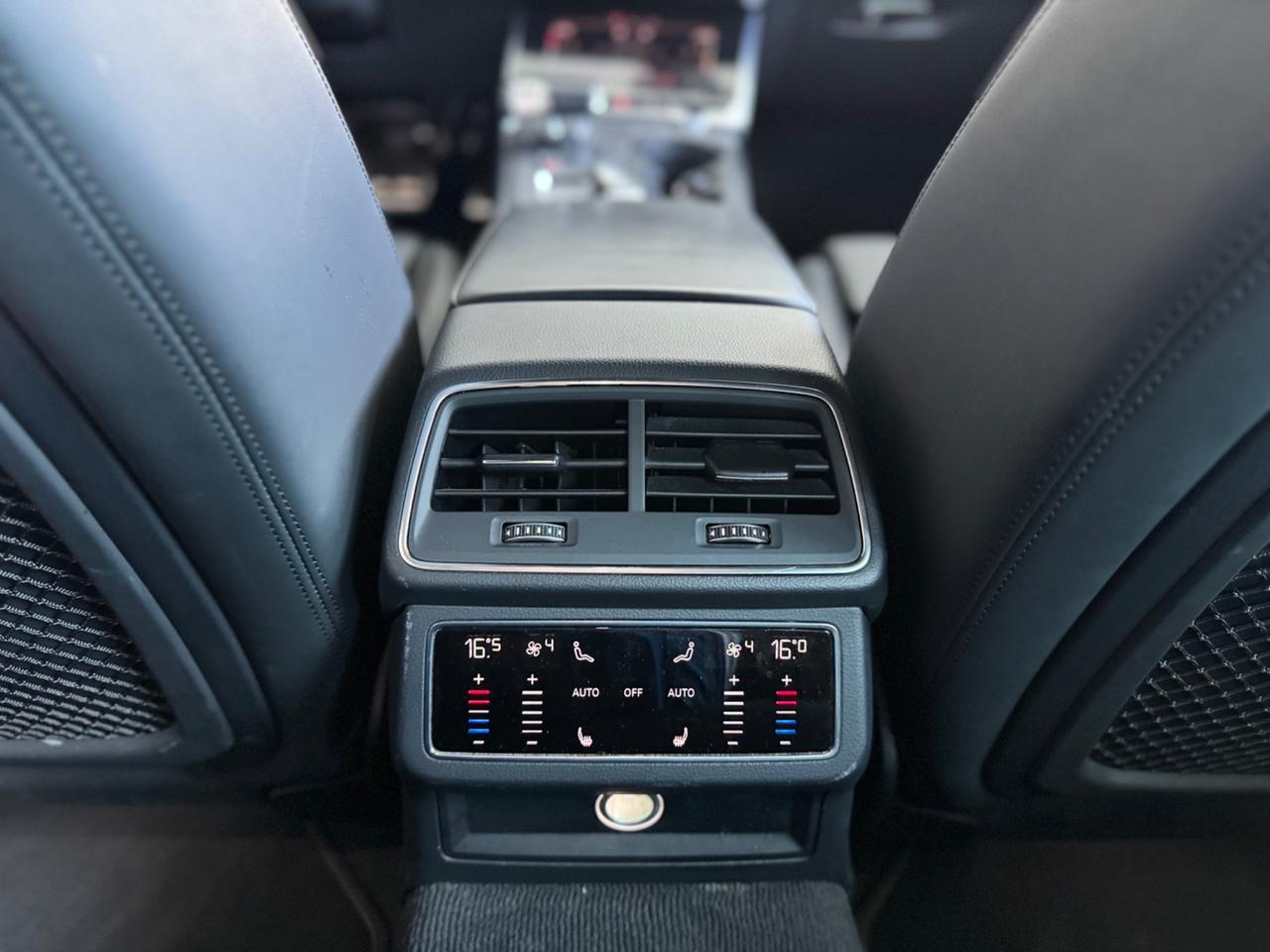 Audi A6 40 2.0 TDI S tronic S-LINE