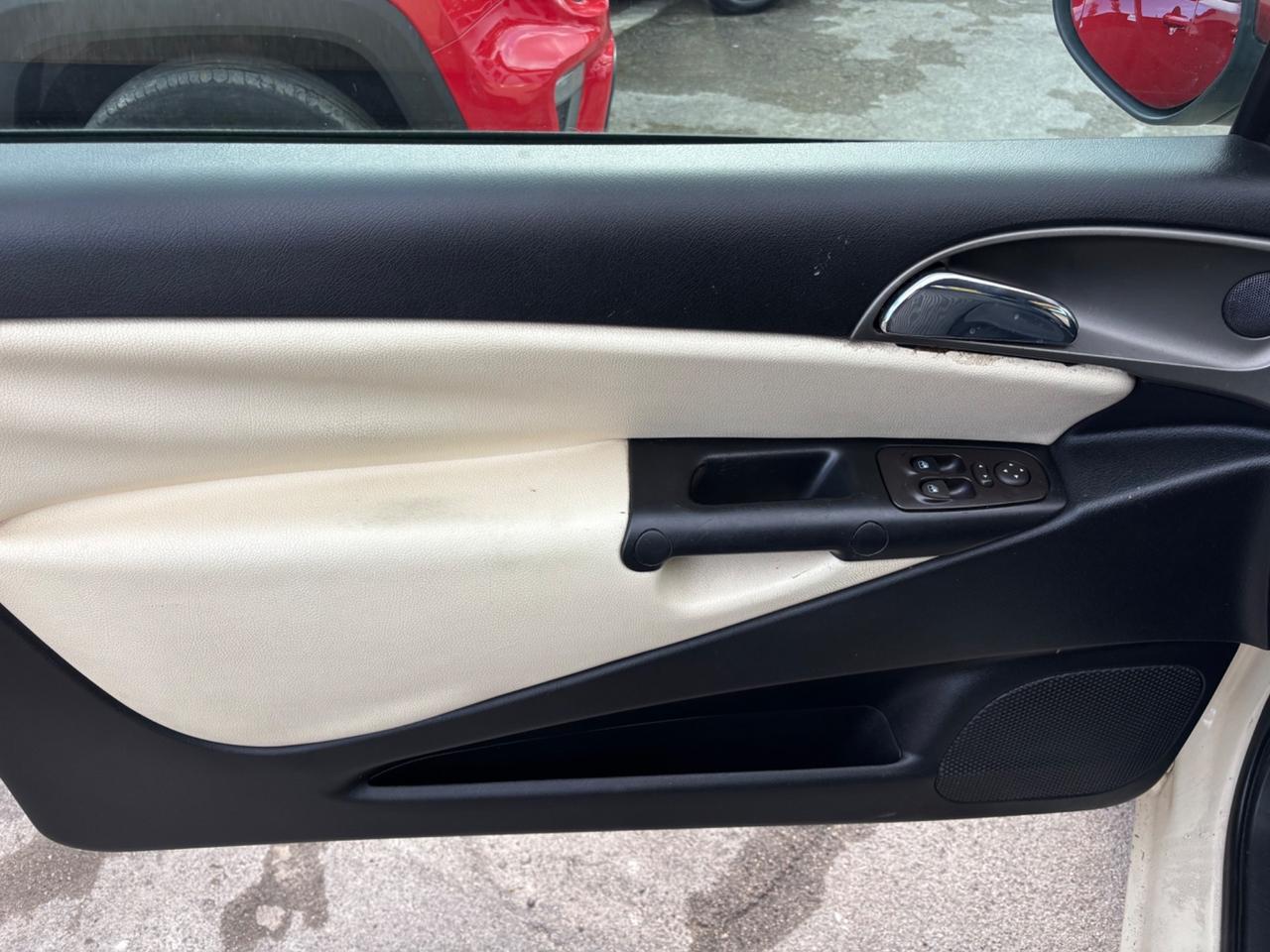 Lancia Ypsilon 1.2 Argento