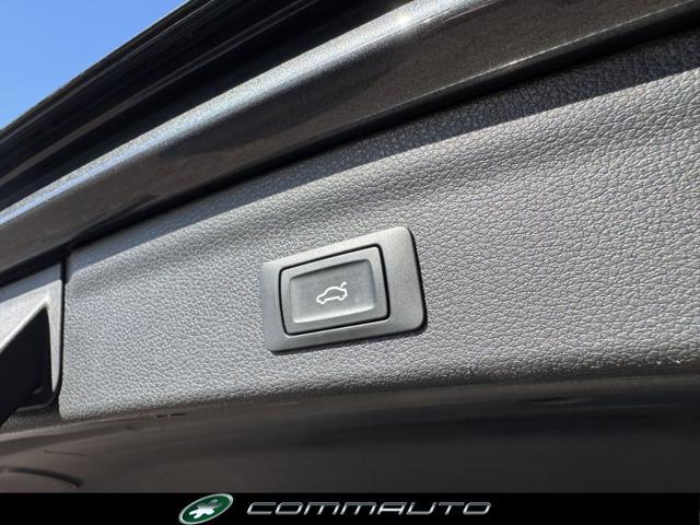 AUDI Q3 40 TFSI quattro S tronic S line edition