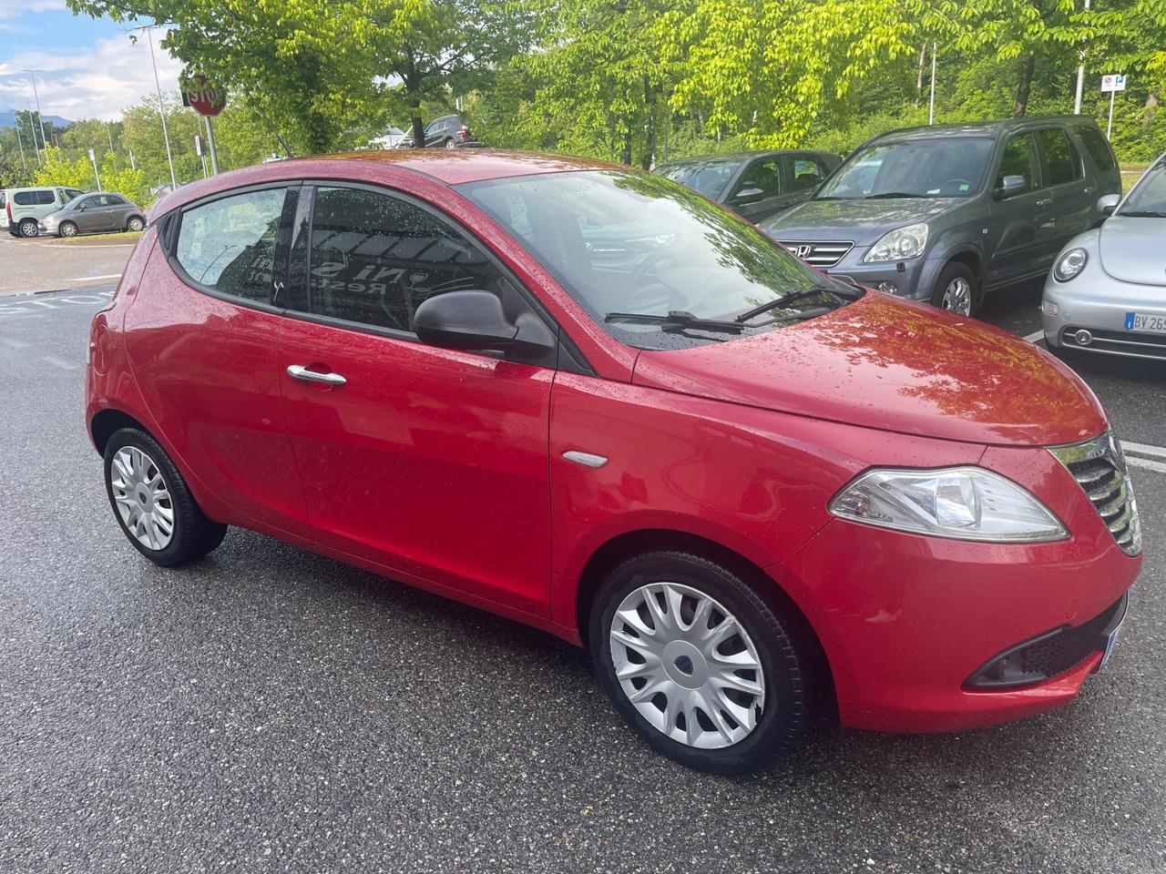 Lancia Ypsilon 1.2 69 CV 5 porte S&S*Neopatentati*