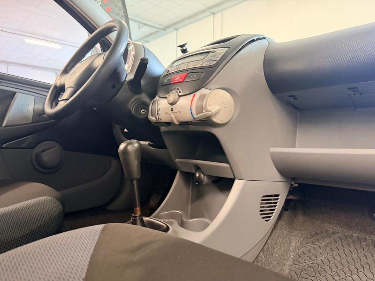 Toyota Aygo 1.0 12V VVT-i 3 porte Sol