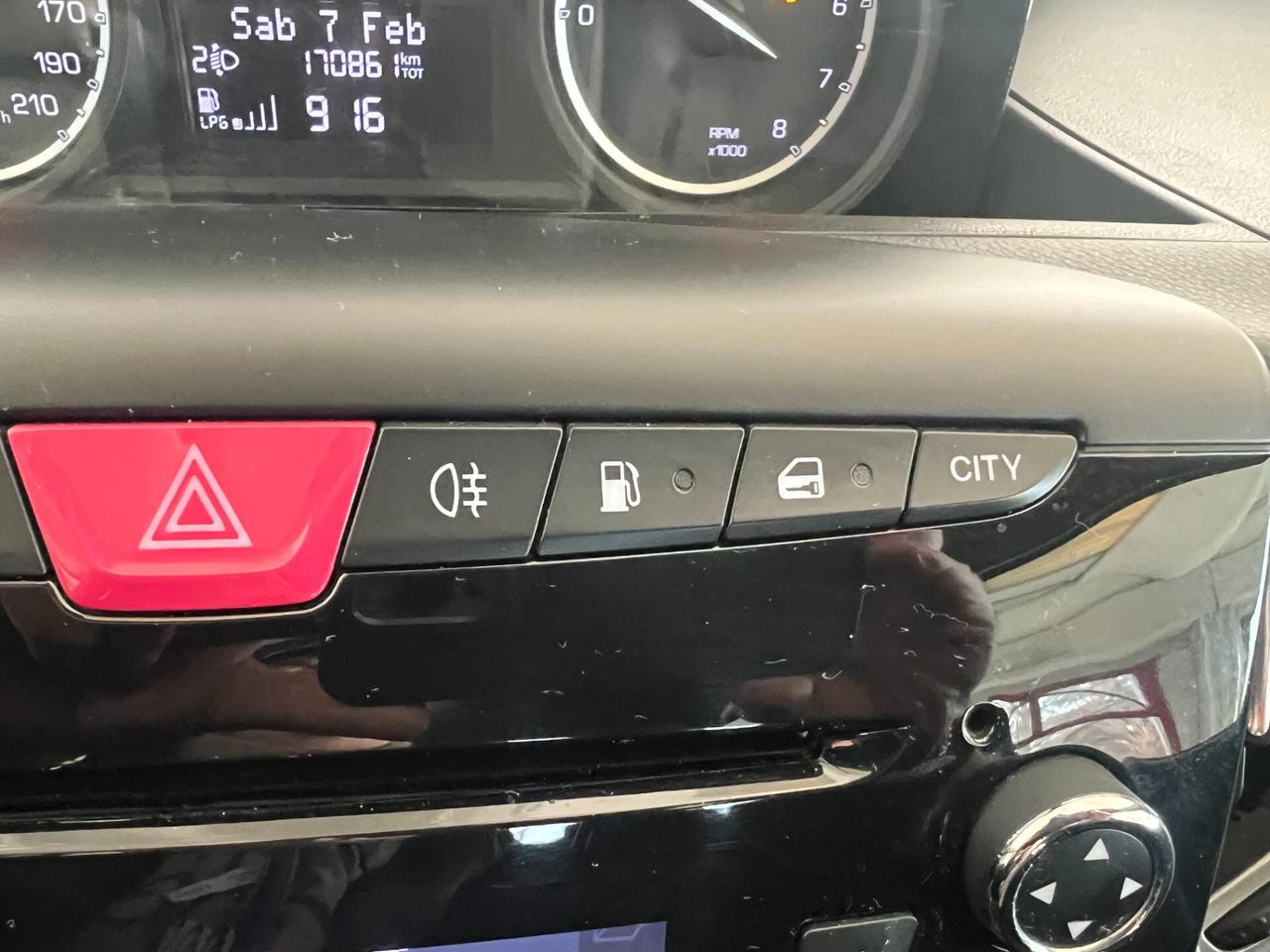 Lancia Ypsilon 1.2 69 CV 5 porte GPL Ecochic Gold OK NEOPATENTATI