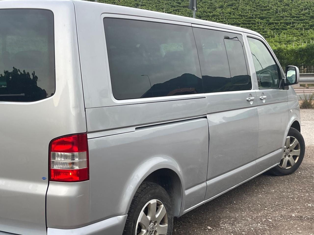 Volkswagen Caravelle/Multivan CARAVELLE